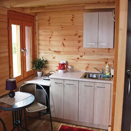 One-bedroom Holiday In *